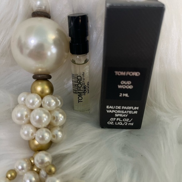 TOM FORD OUD WOOD SAMPLE PERFUME NEW IN BOX - Picture 8 of 8